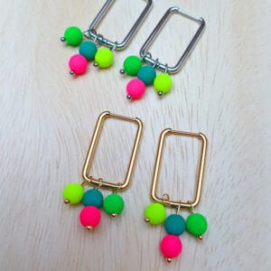 Ohrringe mit Glasperlen „Neon