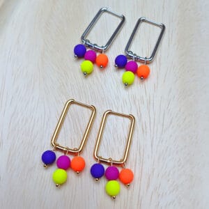 Ohrringe mit Glasperlen „Neon