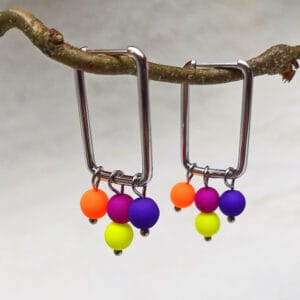 Ohrringe mit Glasperlen „Neon
