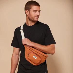 Große Gürteltasche, Rostbraun