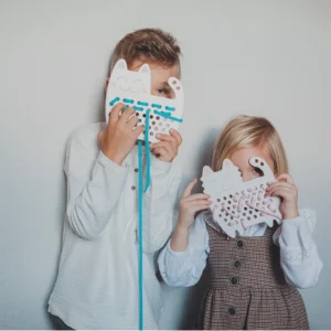 Großes Schnürspielzeug aus Holz, Katze