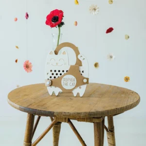 Großes Schnürspielzeug aus Holz, Katze