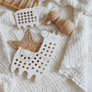 Großes Schnürspielzeug aus Holz, Lama